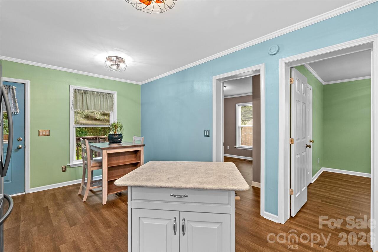 Listing Photo 17