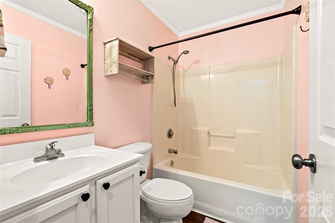 Listing Photo 18