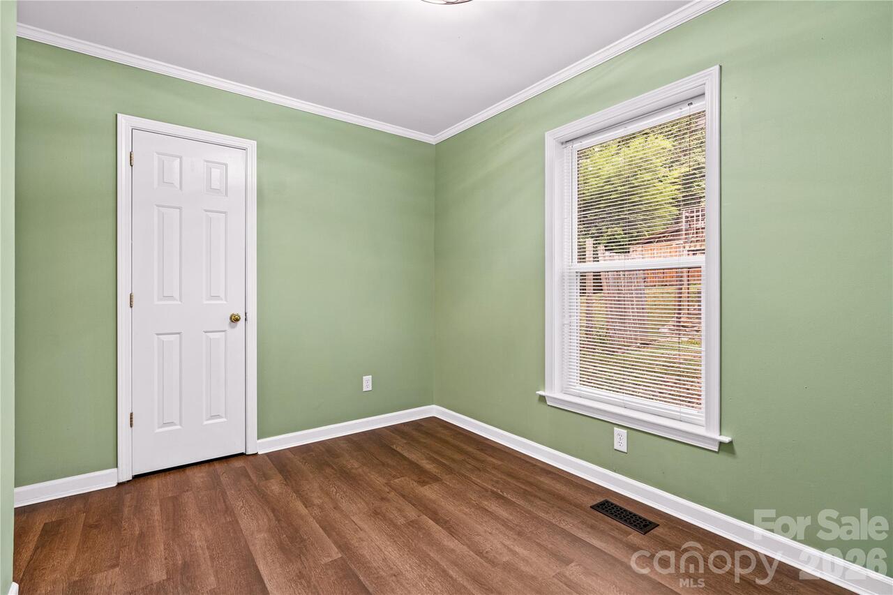 Listing Photo 20