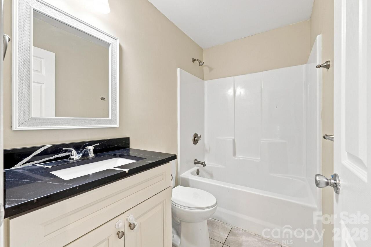 Listing Photo 8