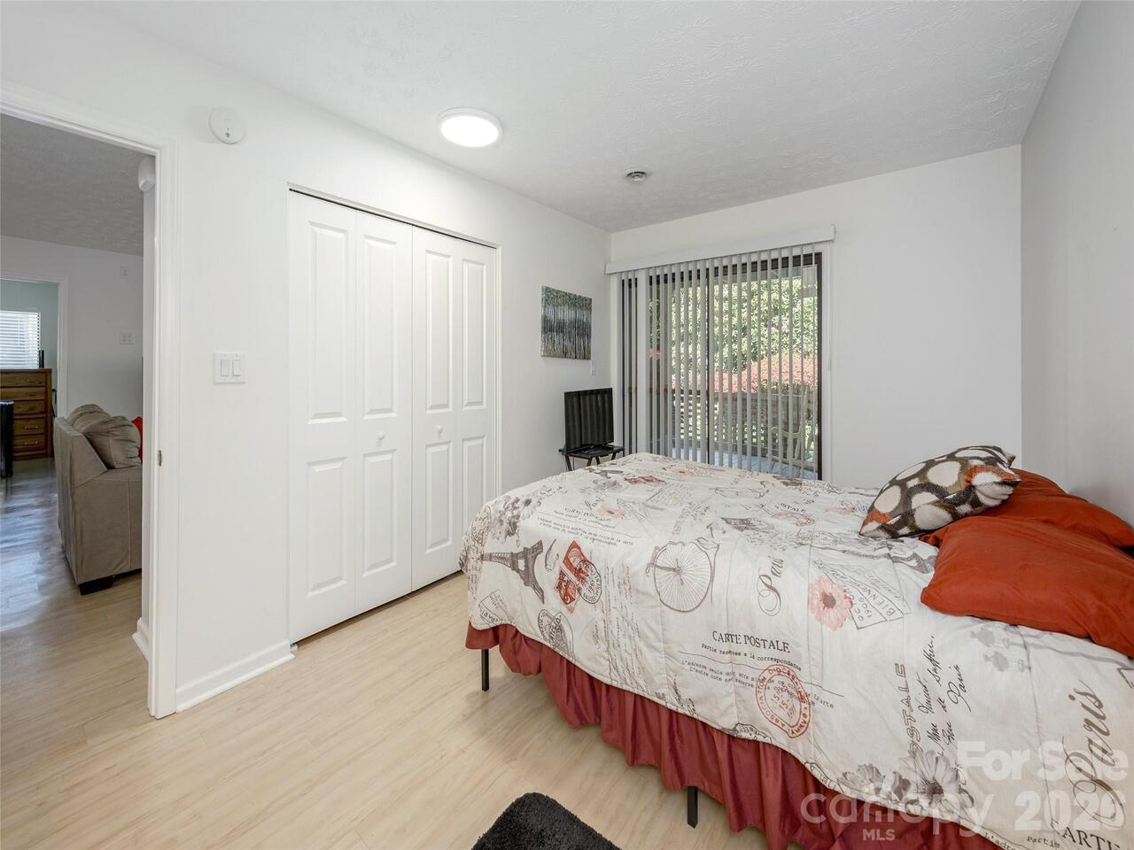 Listing Photo 16