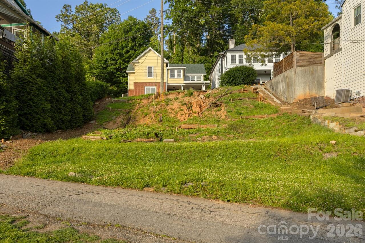 Listing Photo 16