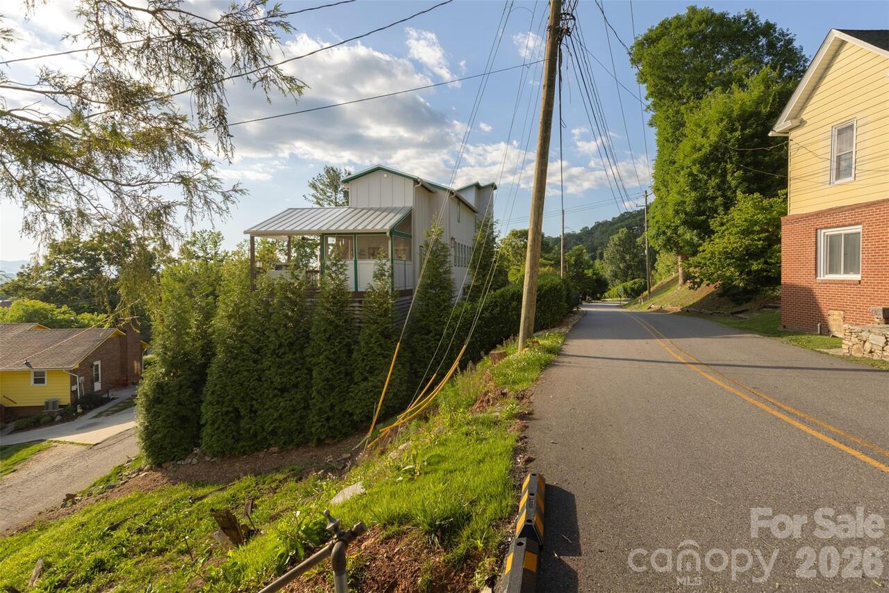 Listing Photo 18