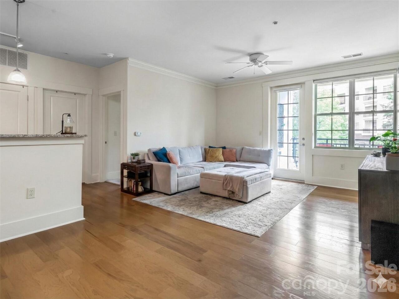 Listing Photo 10