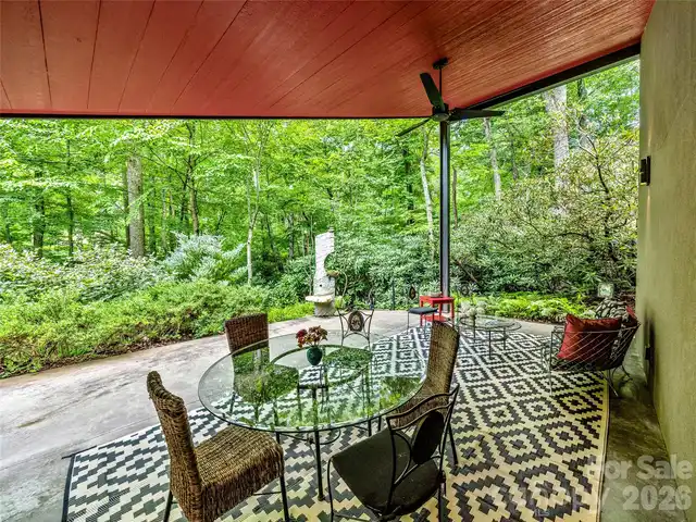 Listing Photo 28