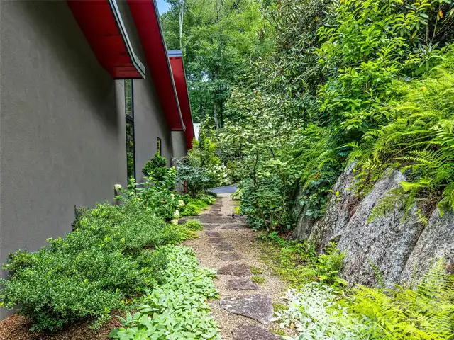 Listing Photo 35