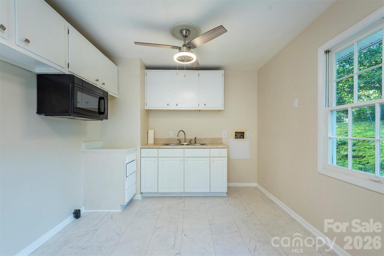 Listing Photo 8