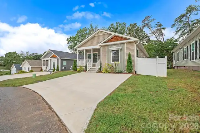 Listing Photo 25