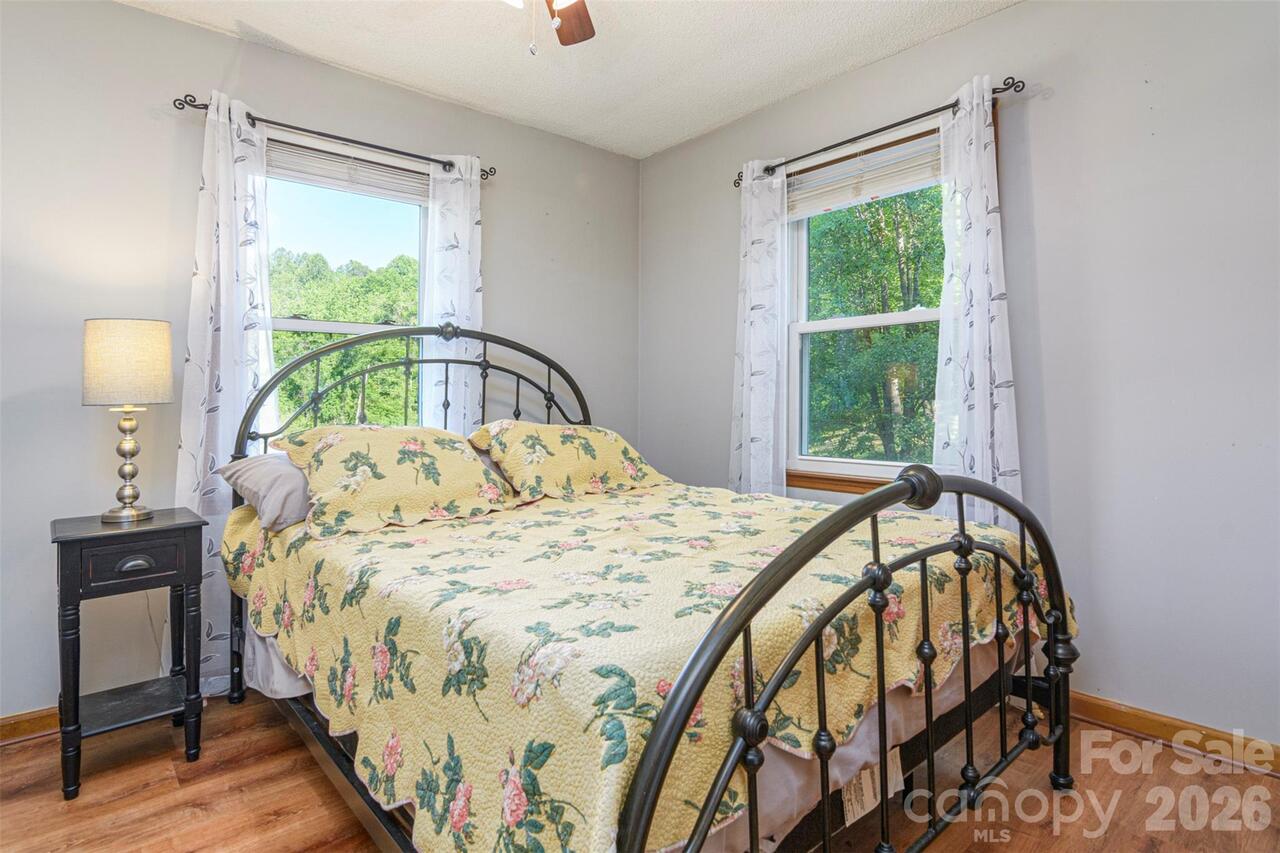 Listing Photo 15