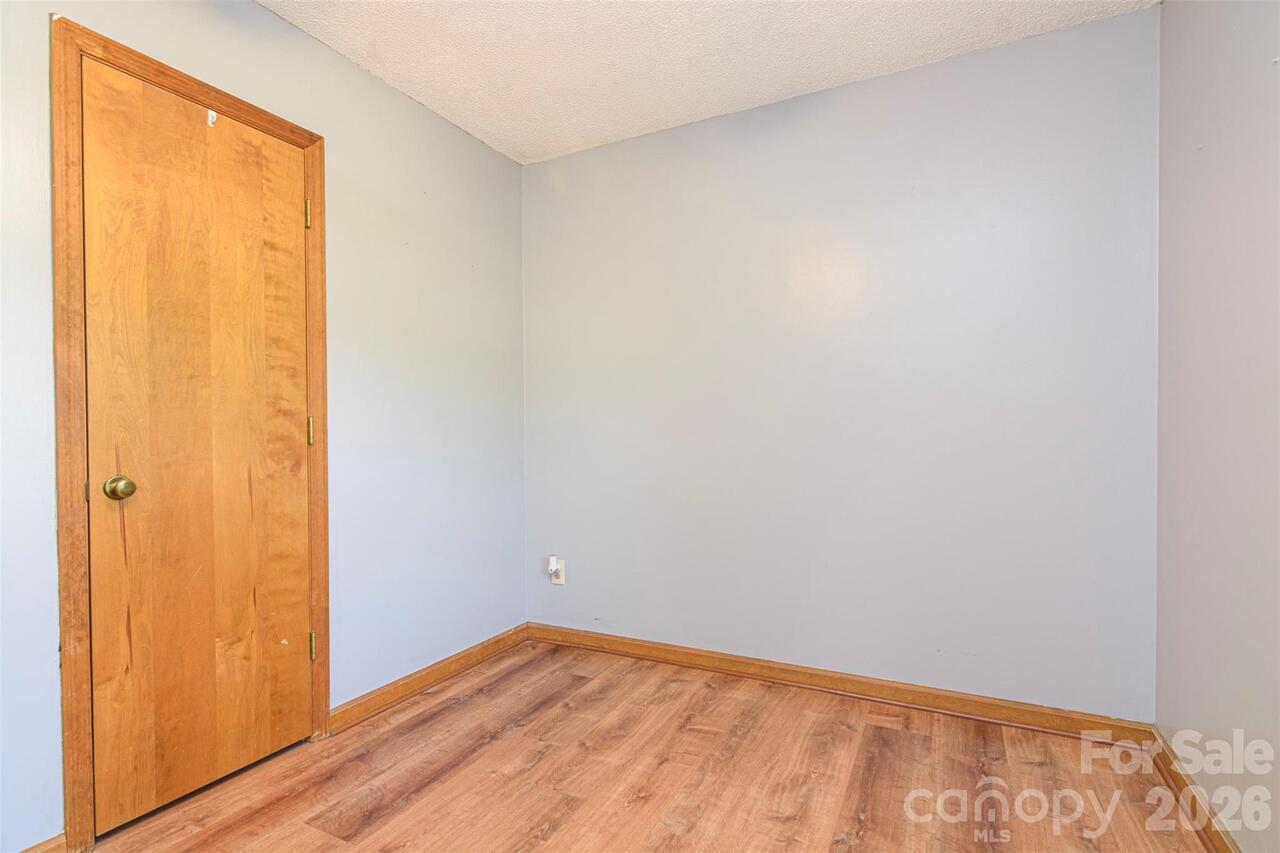 Listing Photo 19