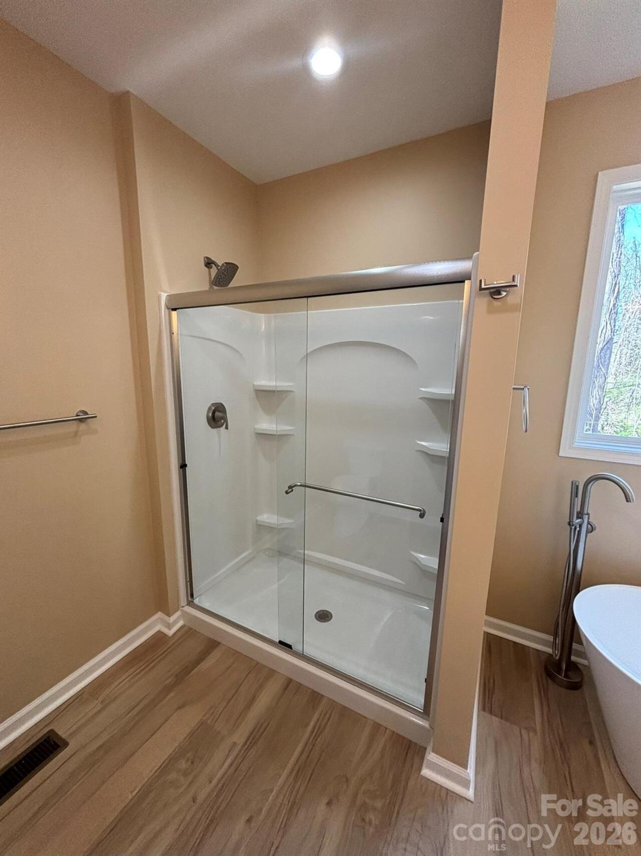 Listing Photo 19