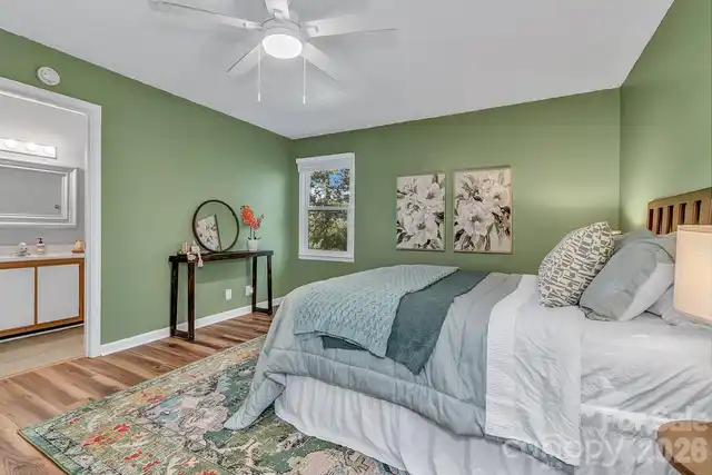 Listing Photo 16