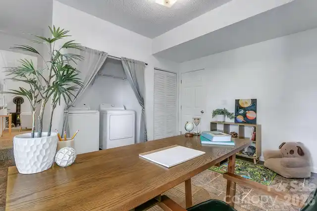Listing Photo 25