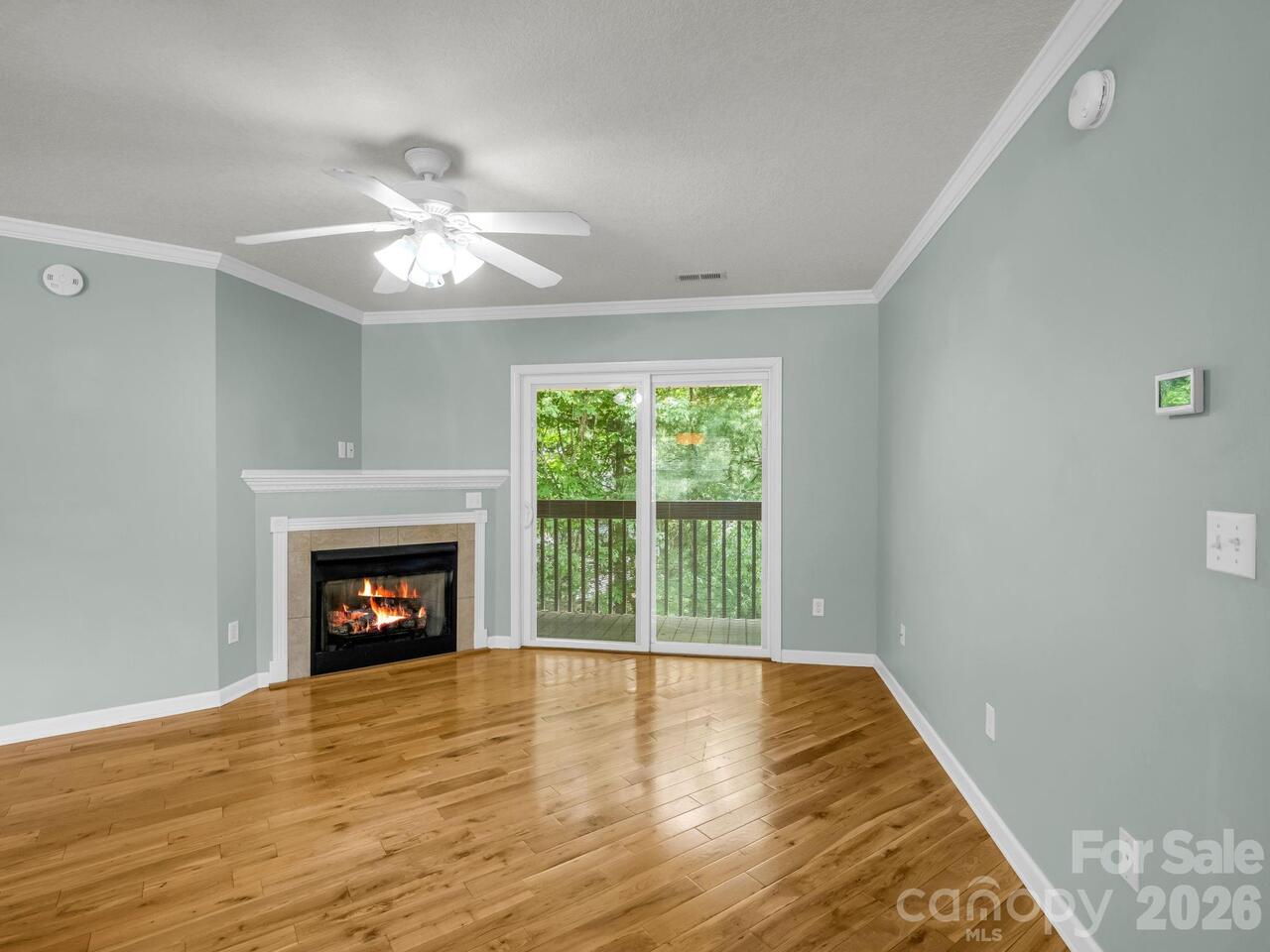 Listing Photo 10