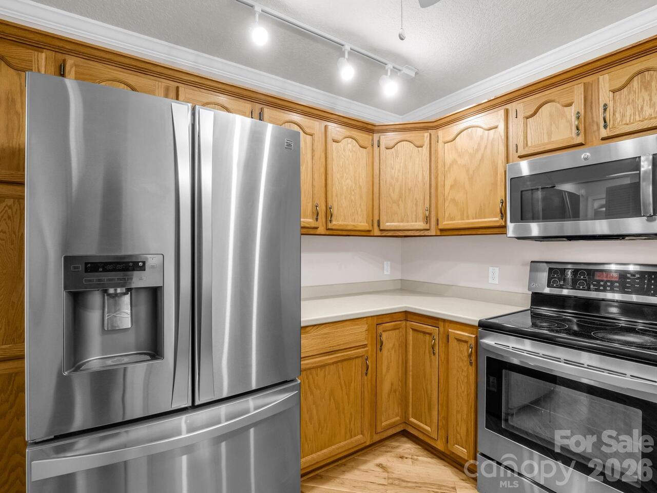 Listing Photo 15