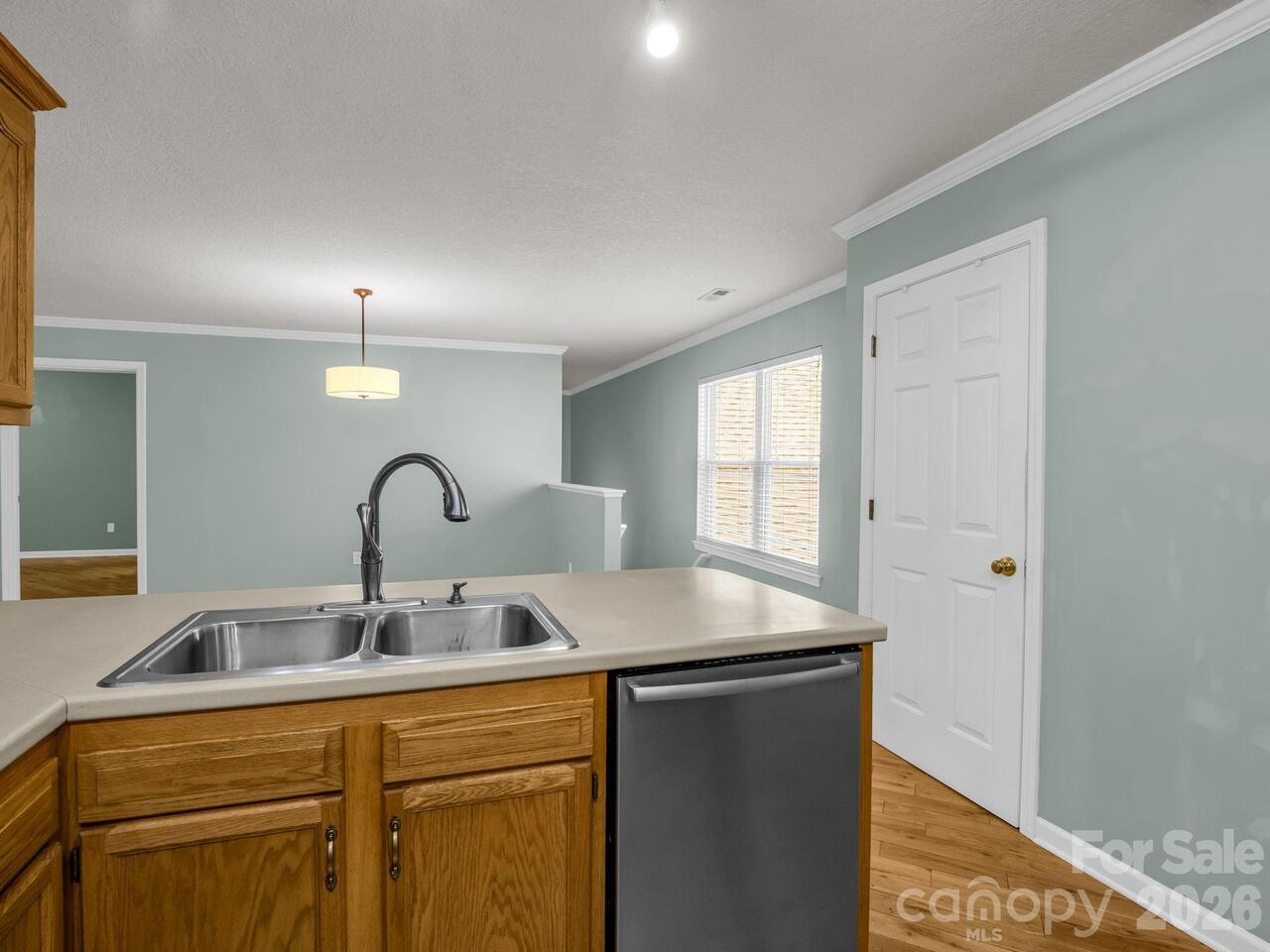 Listing Photo 16