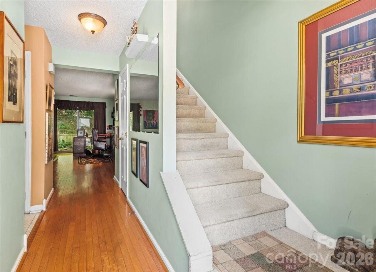 Listing Photo 6