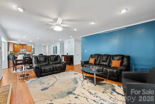 Listing Photo 7