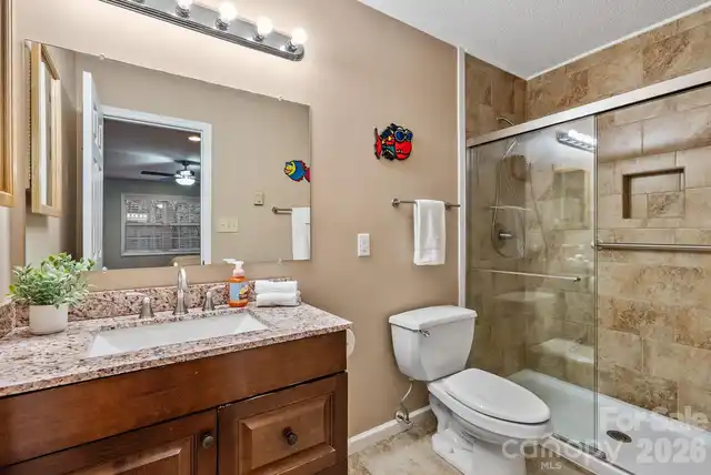 Listing Photo 17