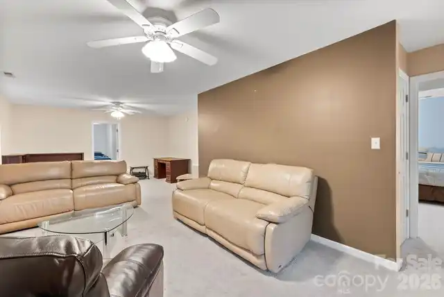 Listing Photo 28