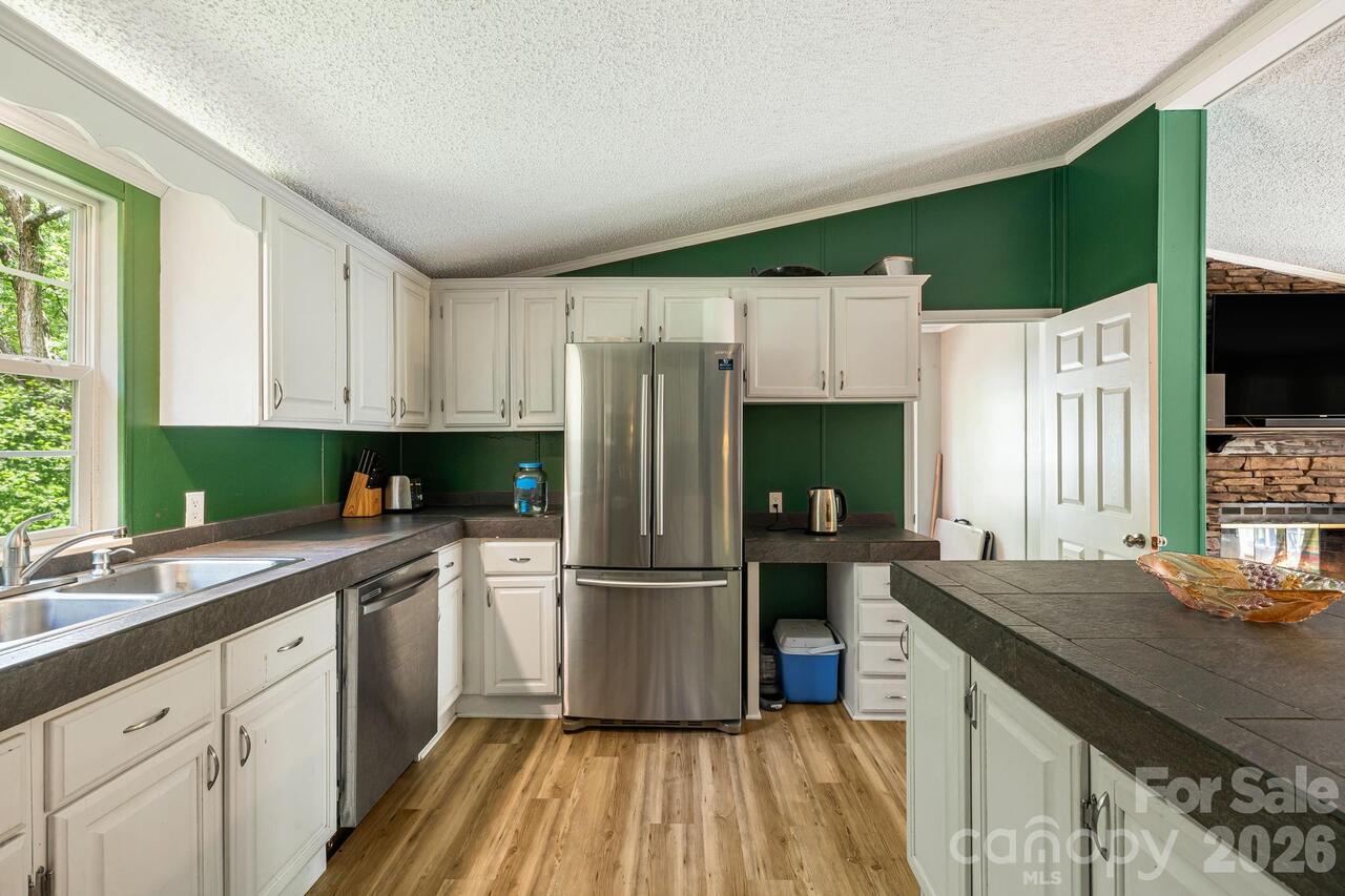 Listing Photo 17