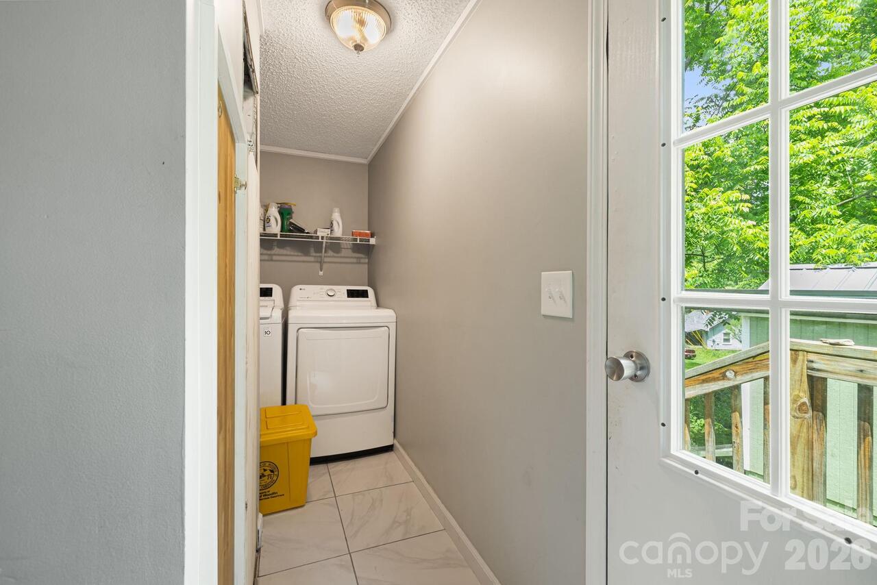 Listing Photo 19
