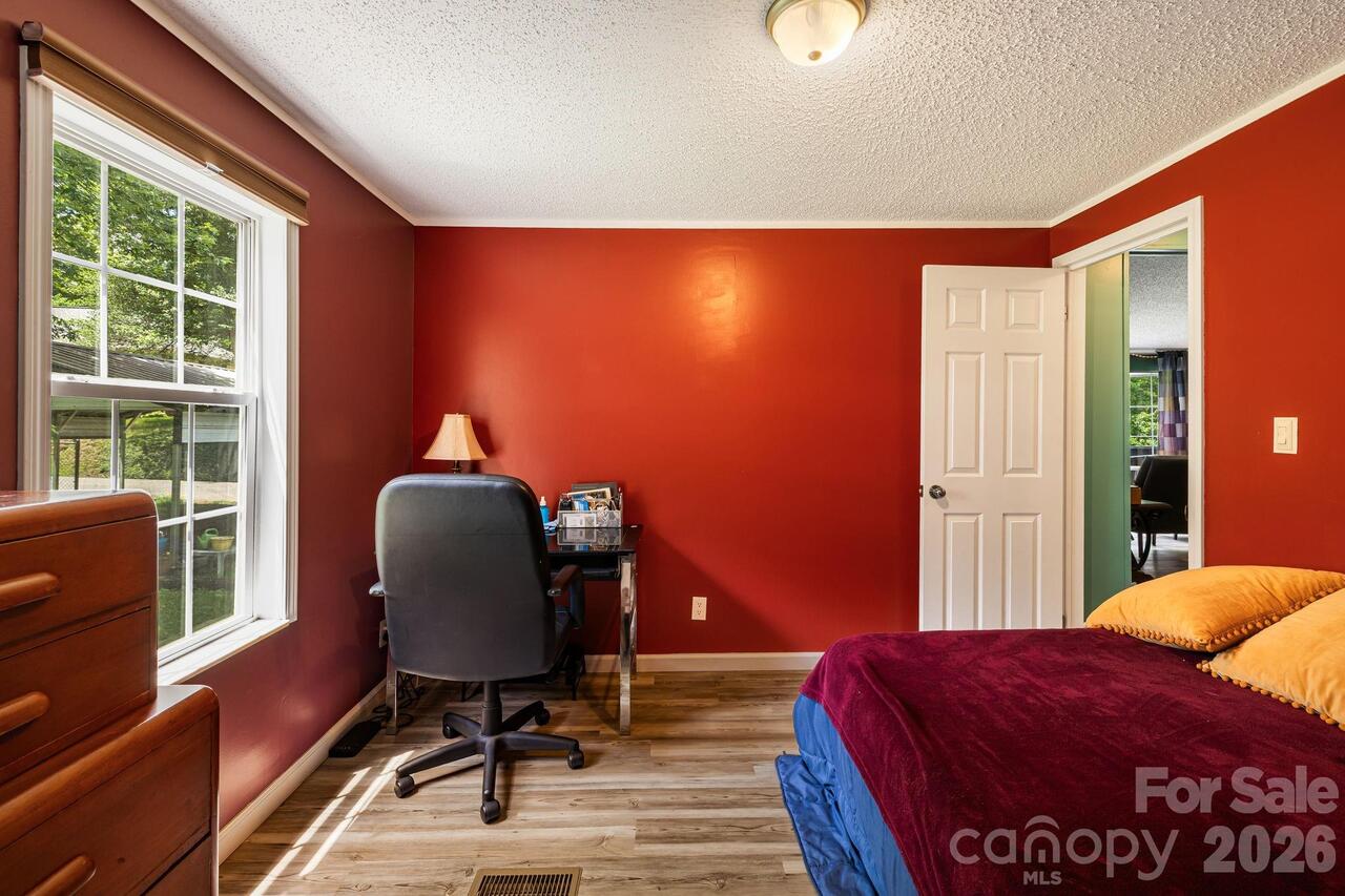 Listing Photo 29