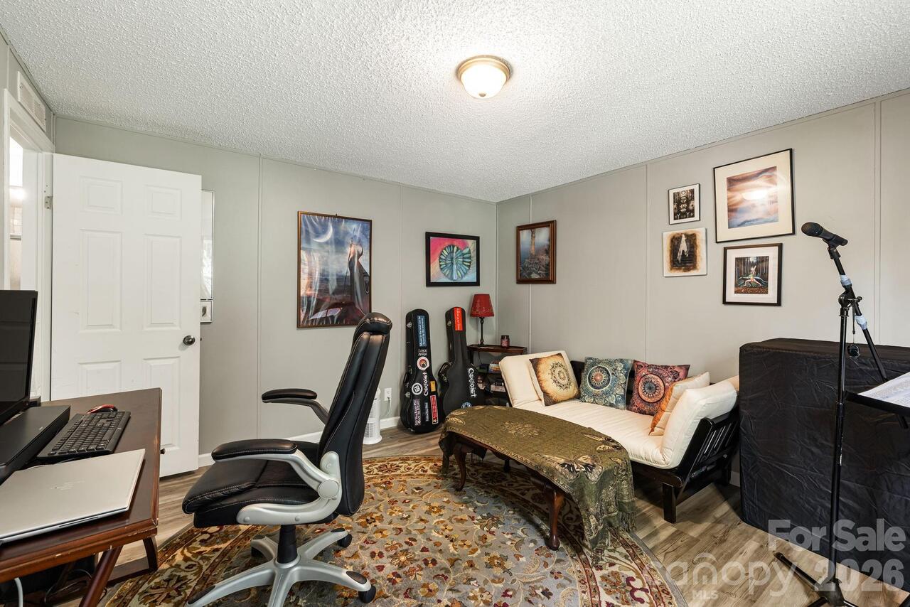 Listing Photo 31
