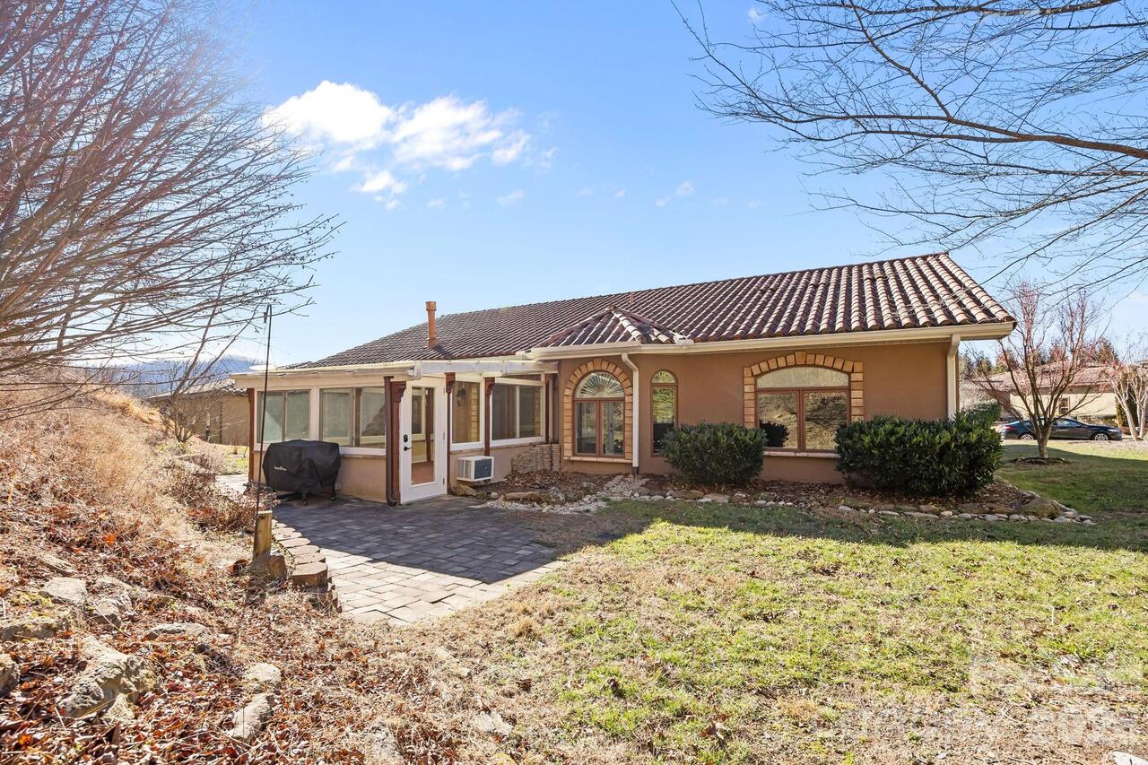 Listing Photo 7