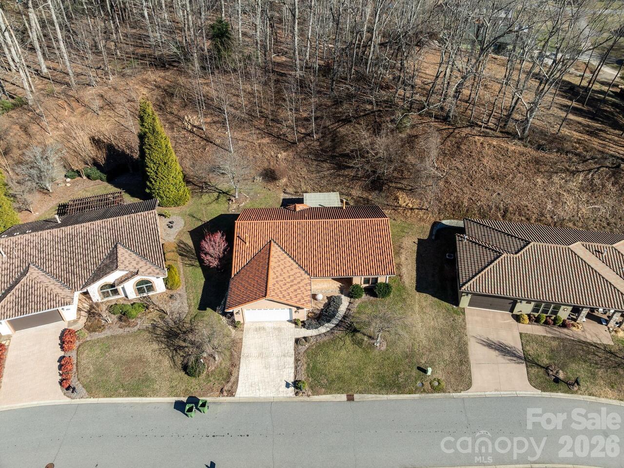Listing Photo 12