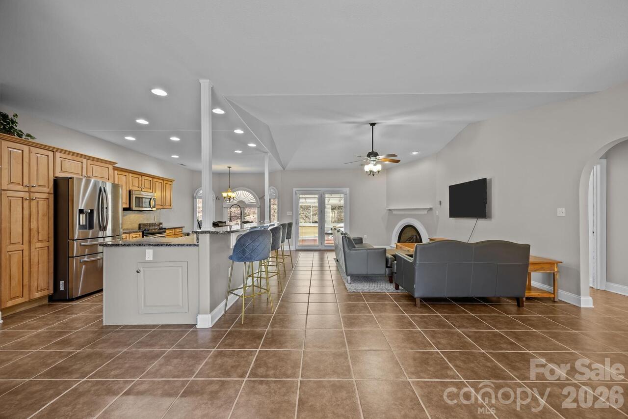 Listing Photo 19