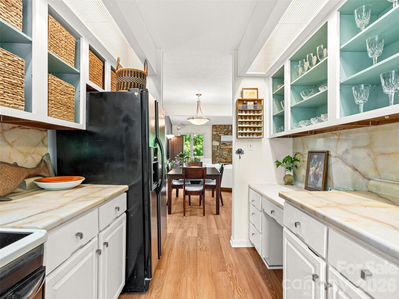 Listing Photo 16