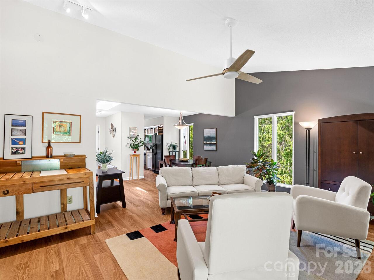 Listing Photo 22