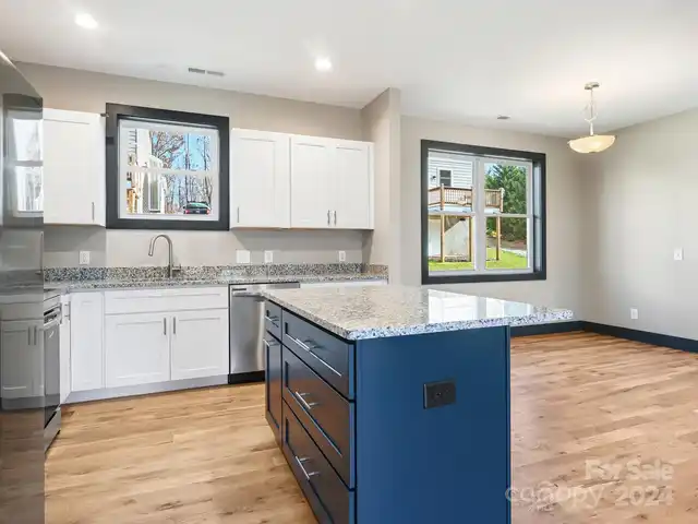 Listing Photo 13