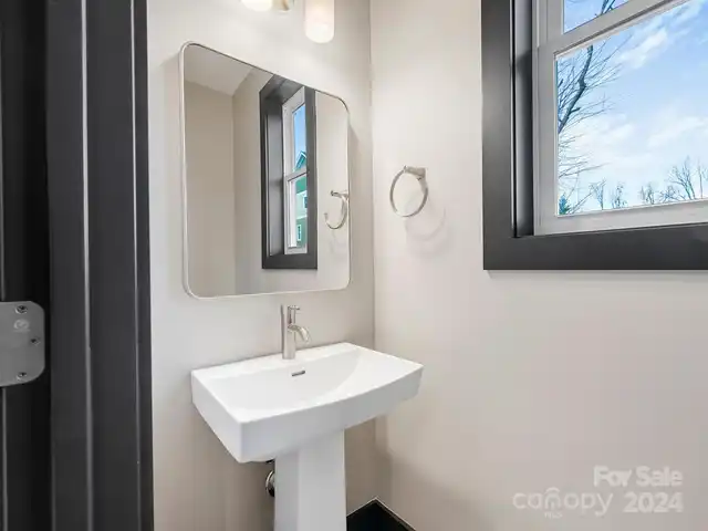 Listing Photo 19