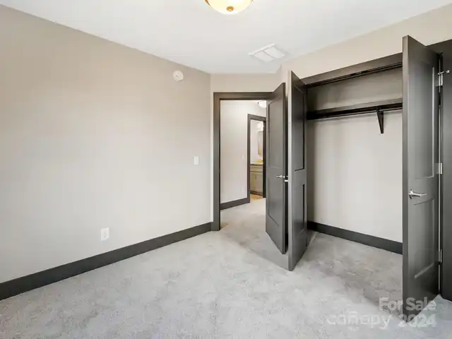 Listing Photo 29
