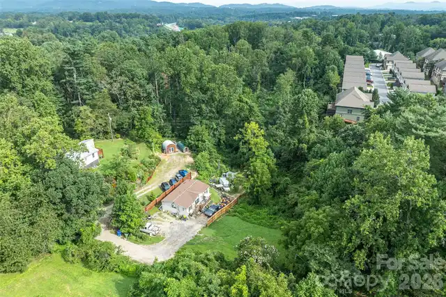 Listing Photo 15