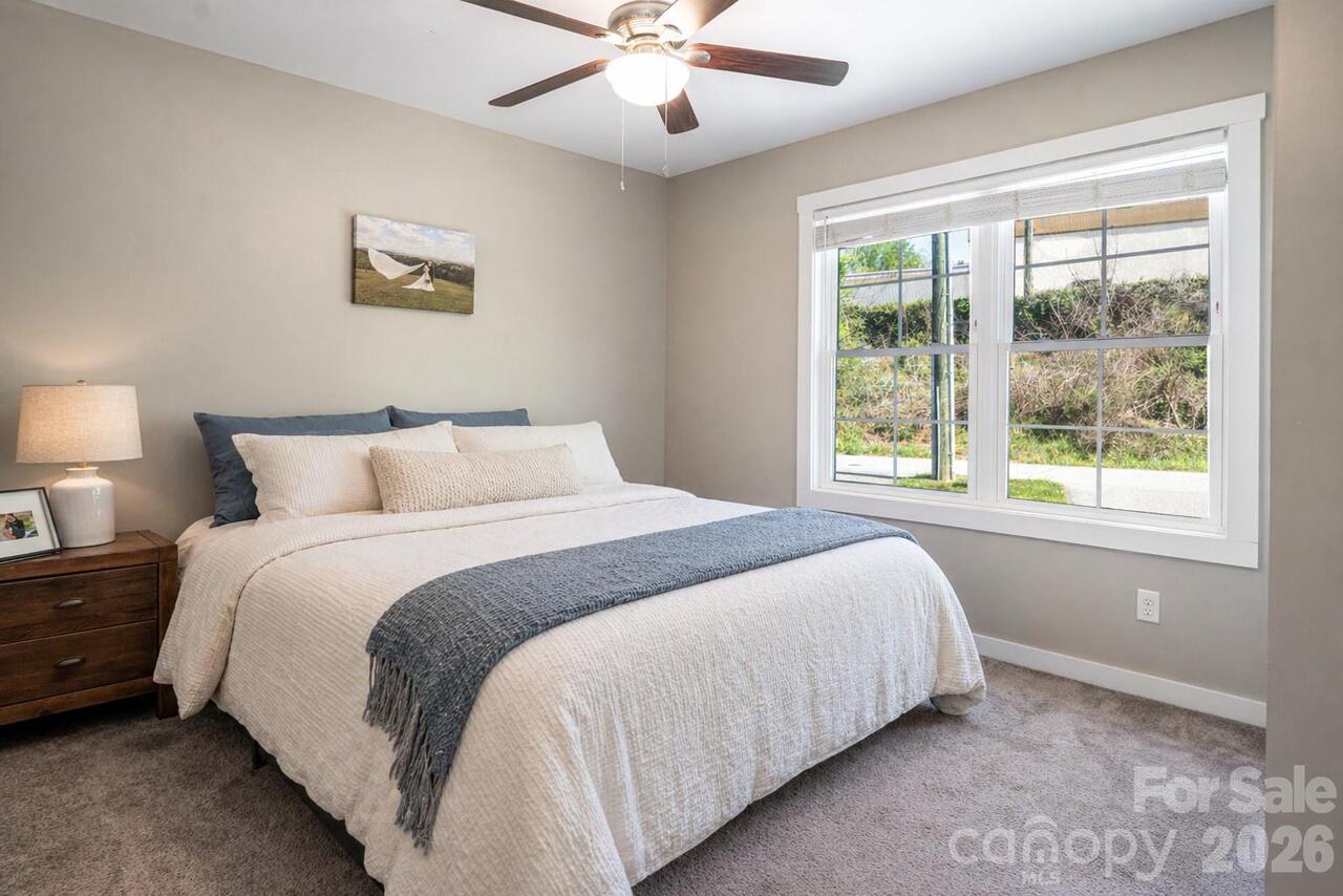 Listing Photo 7