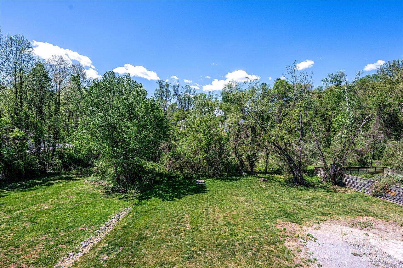 Listing Photo 38