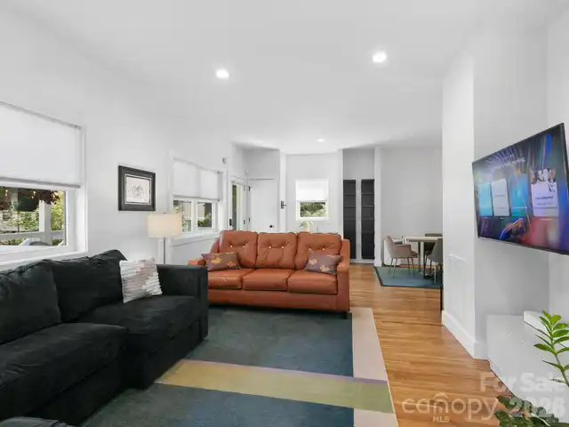 Listing Photo 7