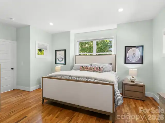 Listing Photo 17