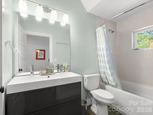 Listing Photo 23