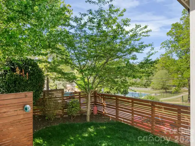 Listing Photo 28