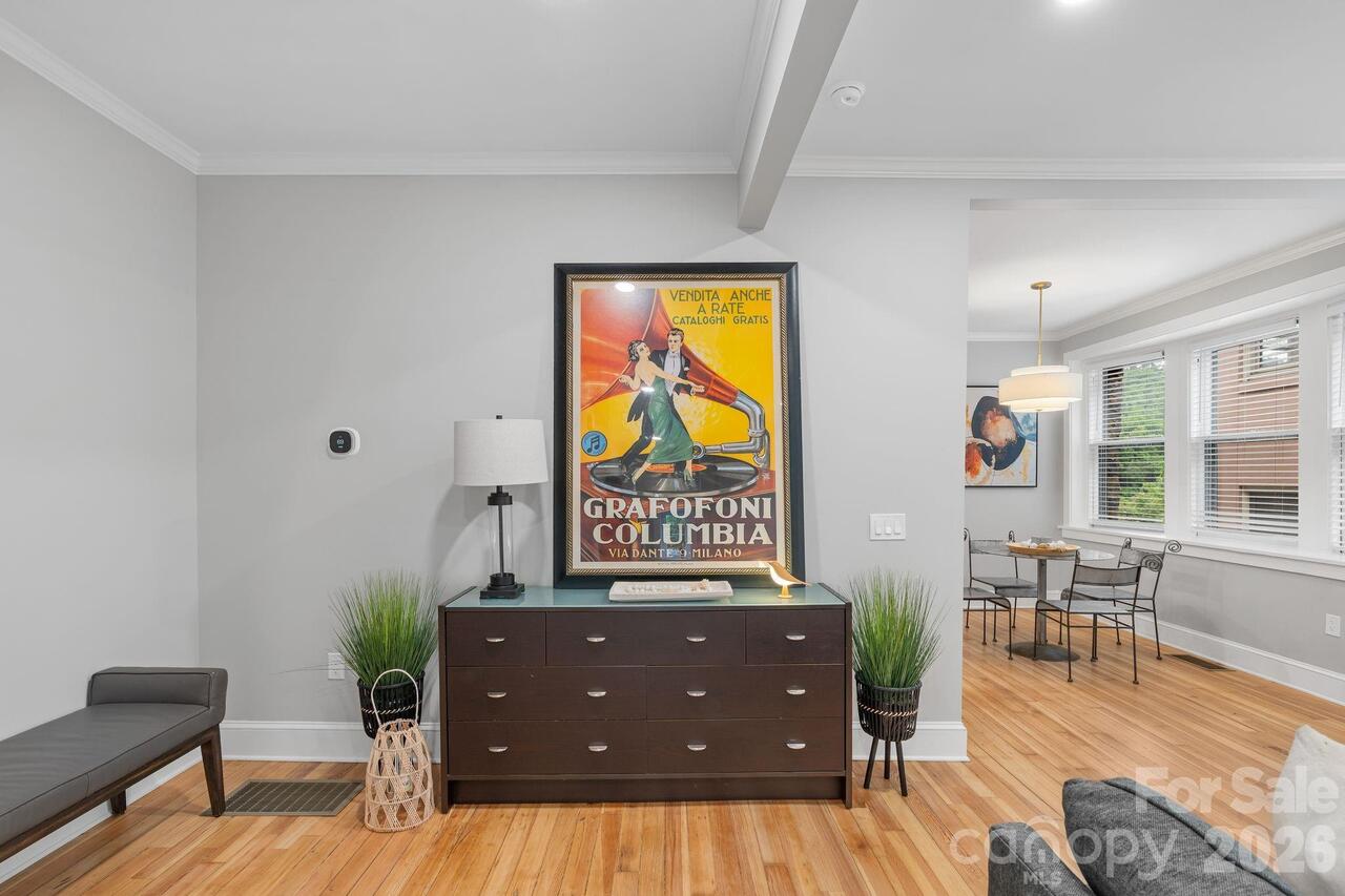 Listing Photo 8