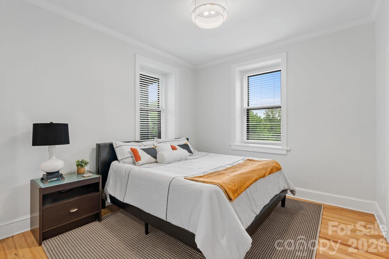 Listing Photo 18