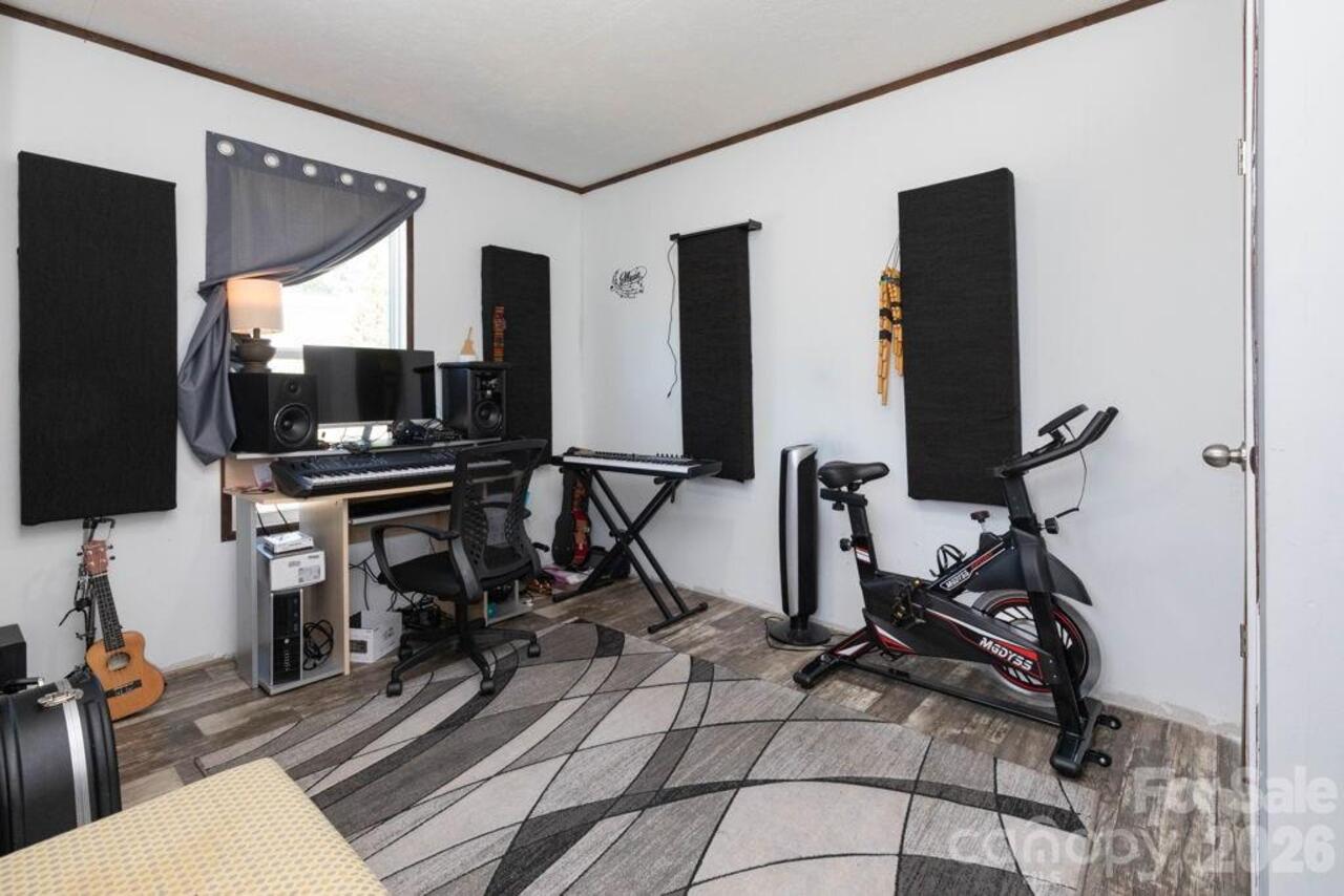 Listing Photo 21