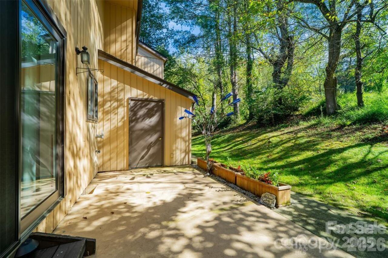 Listing Photo 18