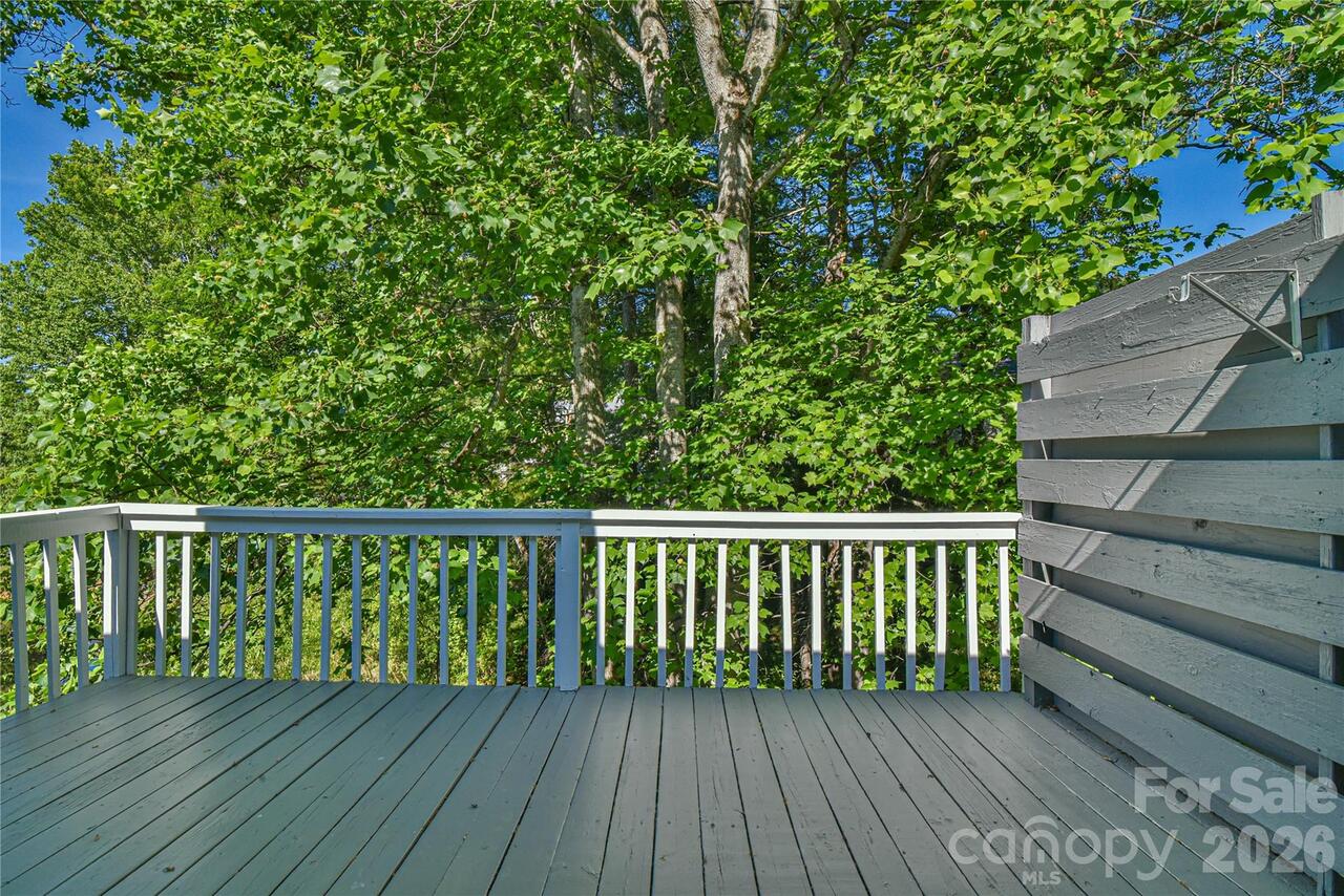 Listing Photo 19
