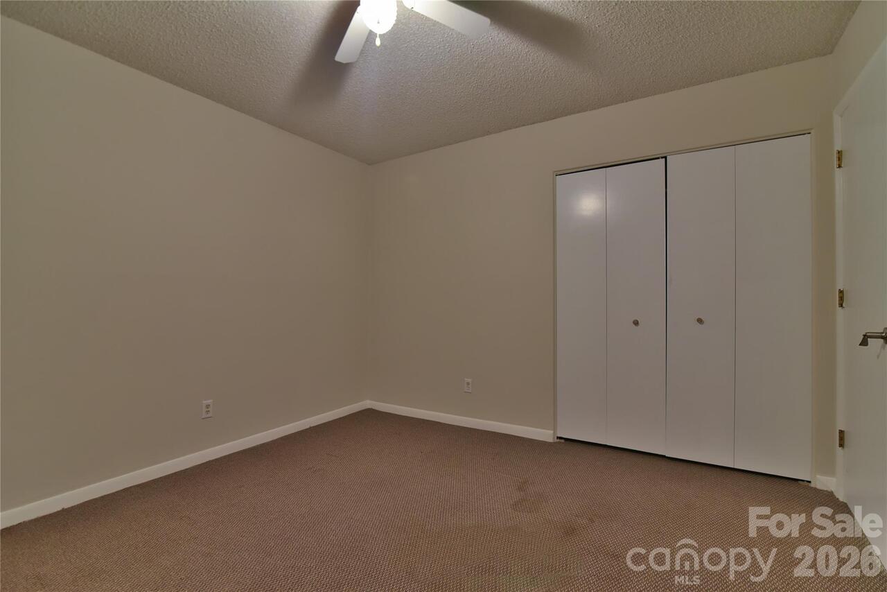 Listing Photo 28