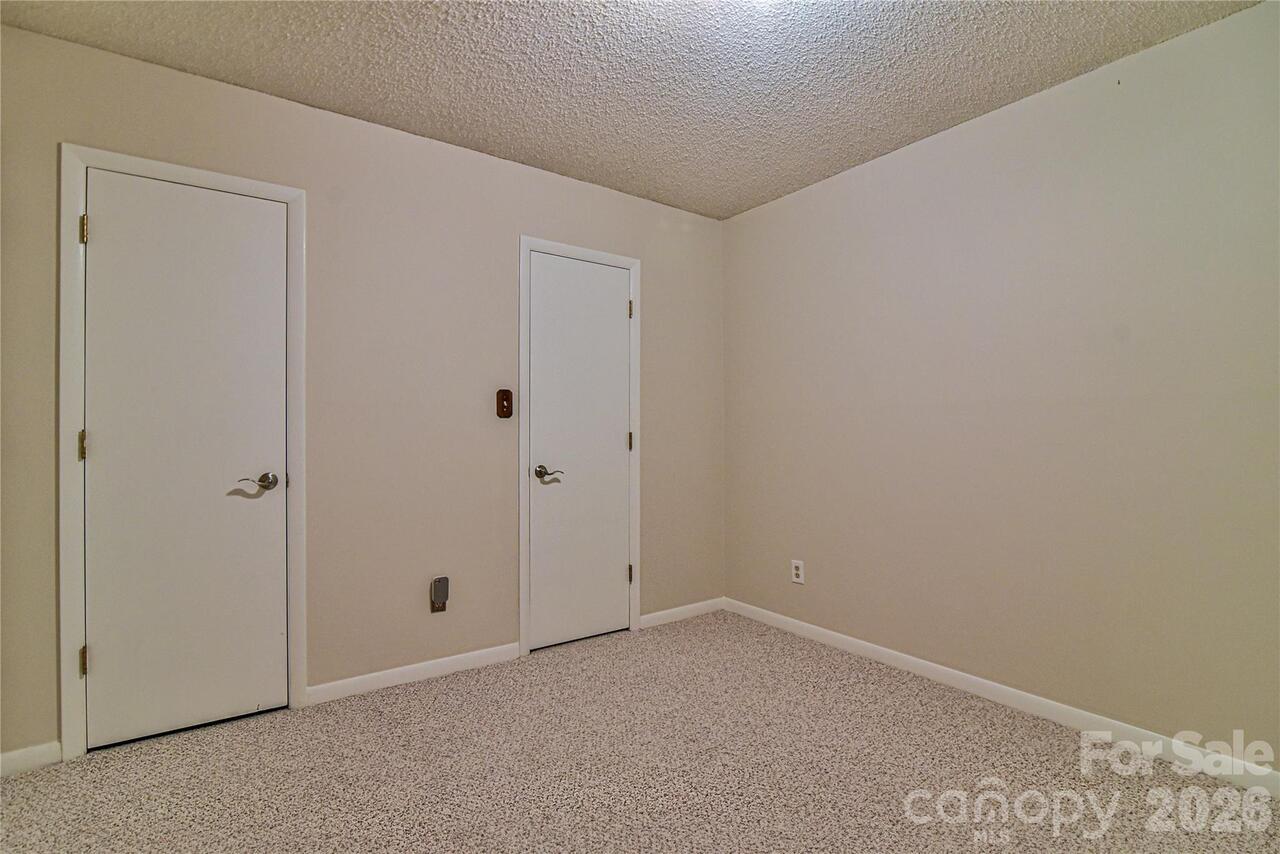Listing Photo 29